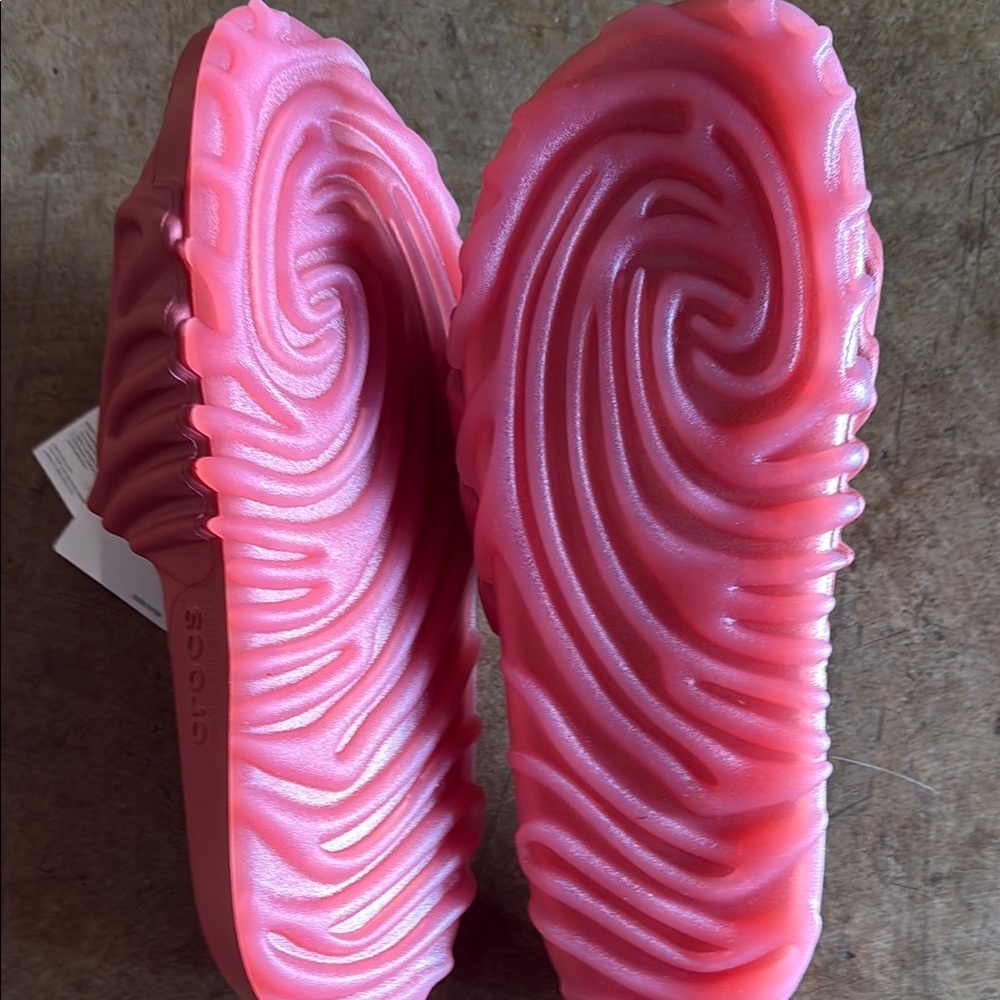 NWT CROCS Salehe Bembury x Pollex Slide 'Guppy' pink size 10 - Picture 8 of 9